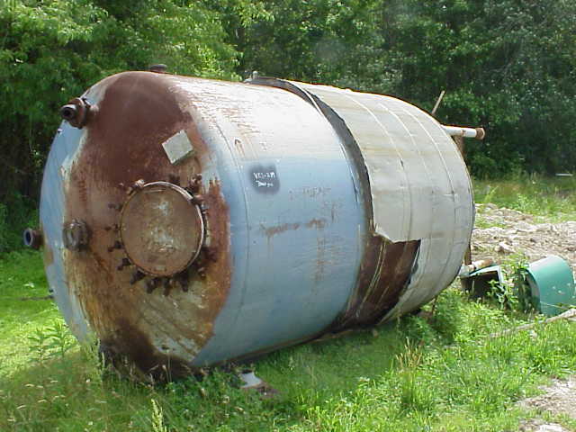 3000 gallon glass lined vessel.  Built bu Pfaudler.  Rated 15 PSI. 84
